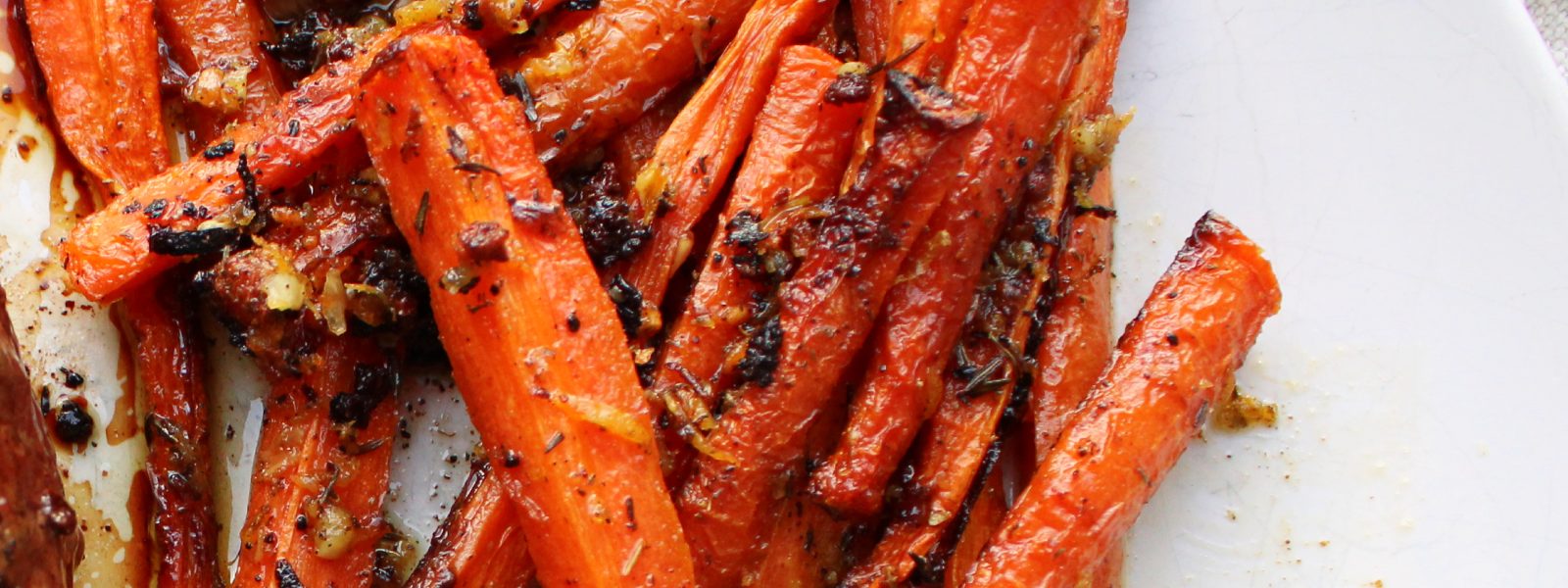 The Best Oven Roasted Carrots with Lemon and Thyme