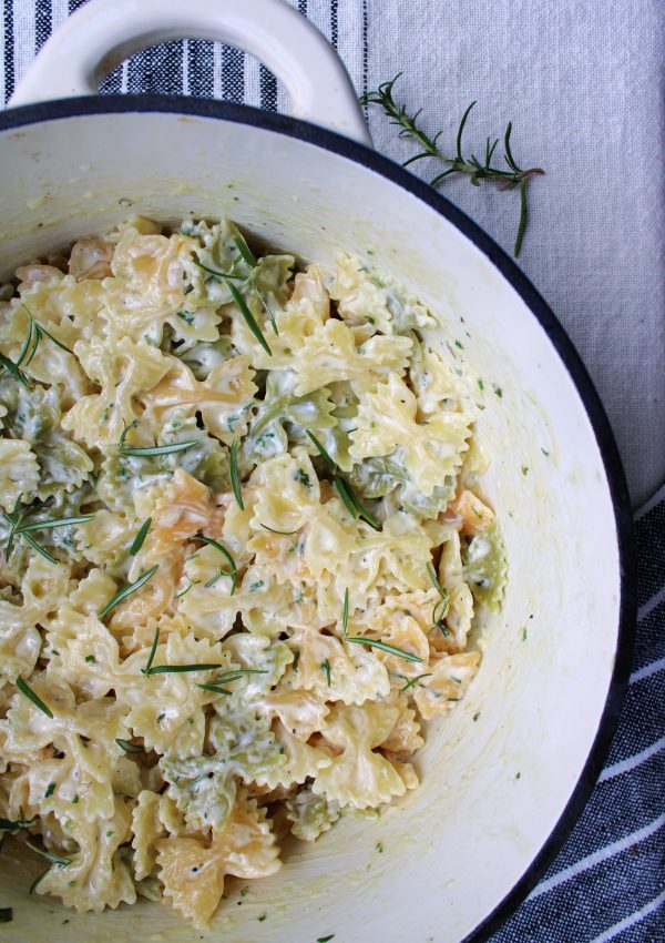 The Best Herby Mac N Cheese